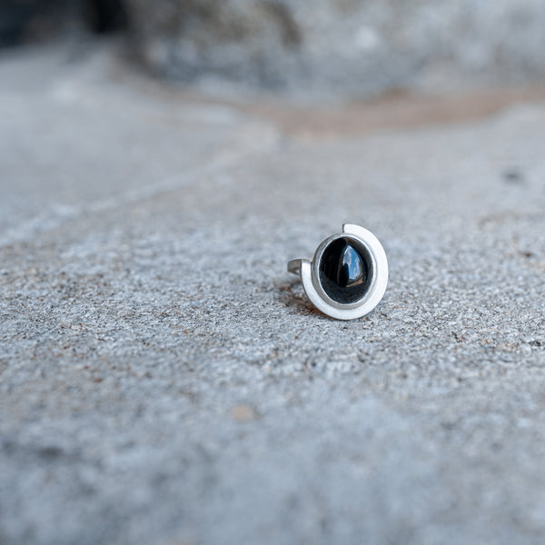 Black Onyx Three Quarter Curl Ring
