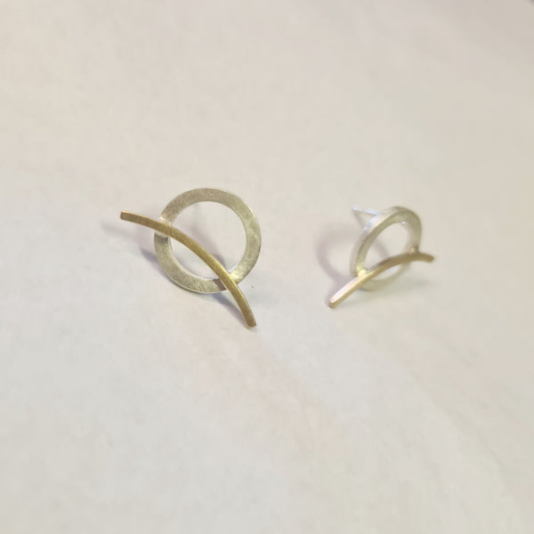 Circle studs with gold lines