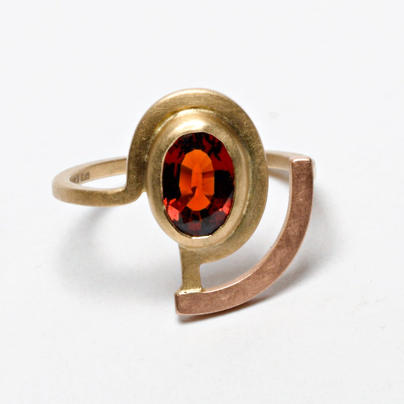 18k Gold Hessonite Garnet Quarter Curl Ring